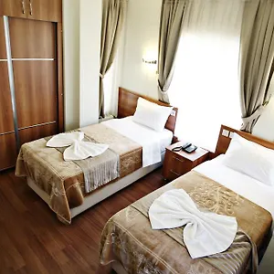 2* Отель Taksim Palace